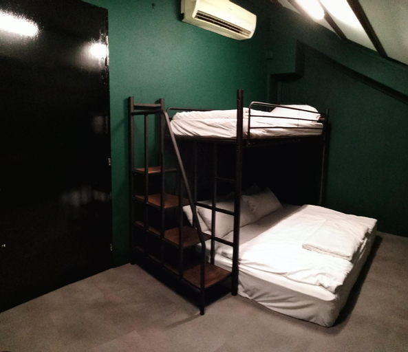 Bedroom 15