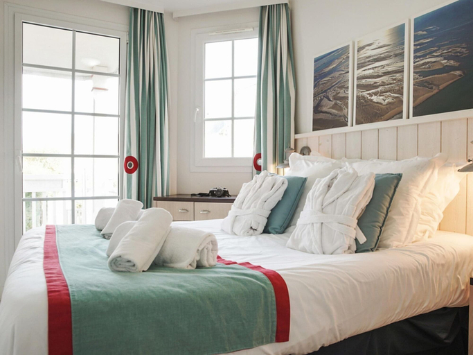 Room, Flat on the Beach With Pool in Le Crotoy, Somme