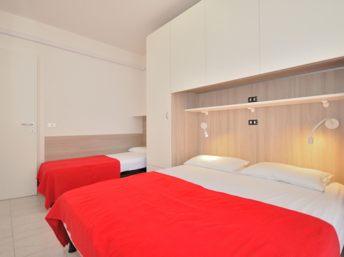 Others 5, Apartment in Bibione Near the Beach, Venezia
