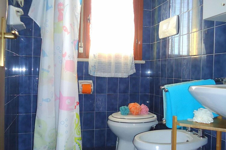Bathroom 5, Residence Valbella Beach, Venezia