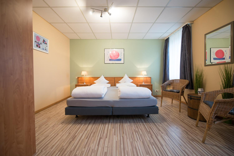 Bedroom 3, Rheinauer Hof - bed & breakfast, Mannheim