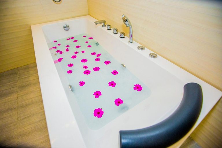 Bathroom 3, Euro Star Hotel, Minuwangoda