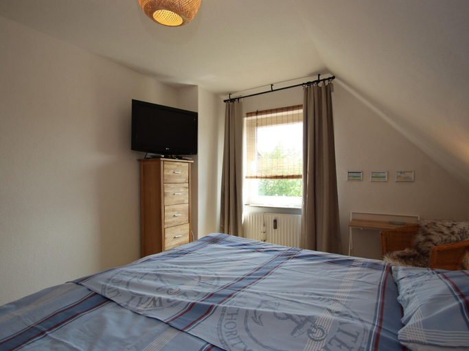 Bedroom 3, House in Dornumersiel Near Sandy Beach, Aurich