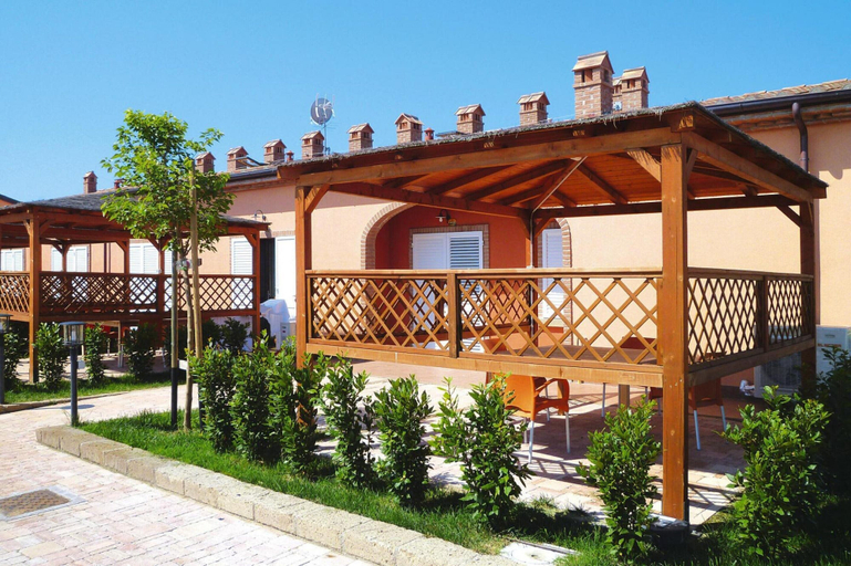 Exterior & Views 2, Apartment in Vada With Garden Furniture, Livorno