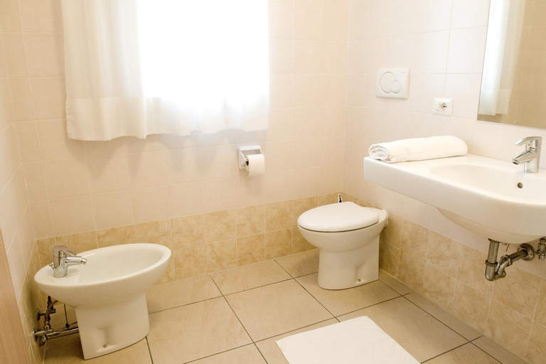 Bathroom 8