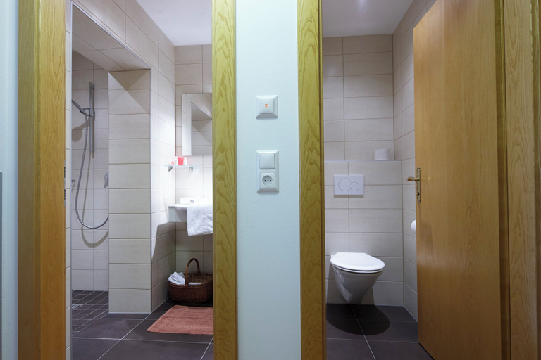 Bathroom 5, Kolbitsch... ein Ausblick der verzaubert, Spittal an der Drau
