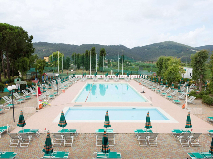 Pool 5, Apartment in Residenza Alberghiera Italia, Luni, La Spezia
