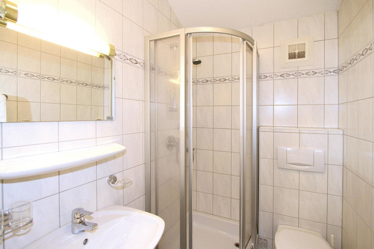 Bathroom 3, Apartment in Itter Near Wilder Kaiser Ski Area, Kitzbühel