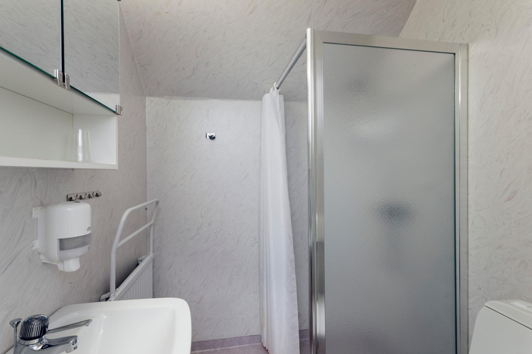 Bathroom 3, Wisingso Hotell, Jönköping