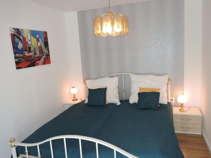 Bedroom 2, Holiday Home in Nowe Warpno by the Harbor, Police
