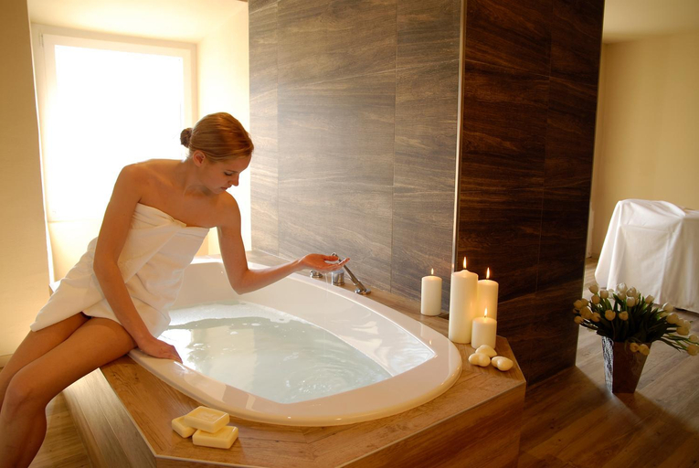 Bathroom 4, Golserhof, Bolzano