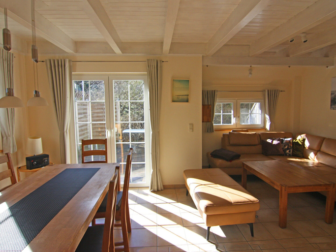 Dining 2, Doppelhaushalfte Strandhaus I in Trassenheide, Vorpommern-Greifswald
