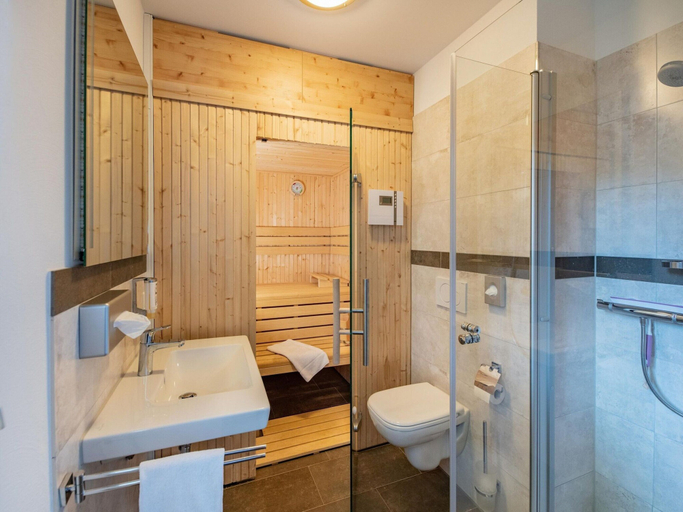 Bathroom 4, Chalets am Diemelsee in Heringhausen, Waldeck-Frankenberg