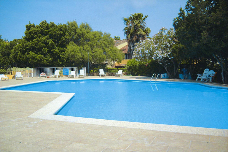 Pool 4, Apartment in Porto Rotondo Near the Beach, Olbia-Tempio