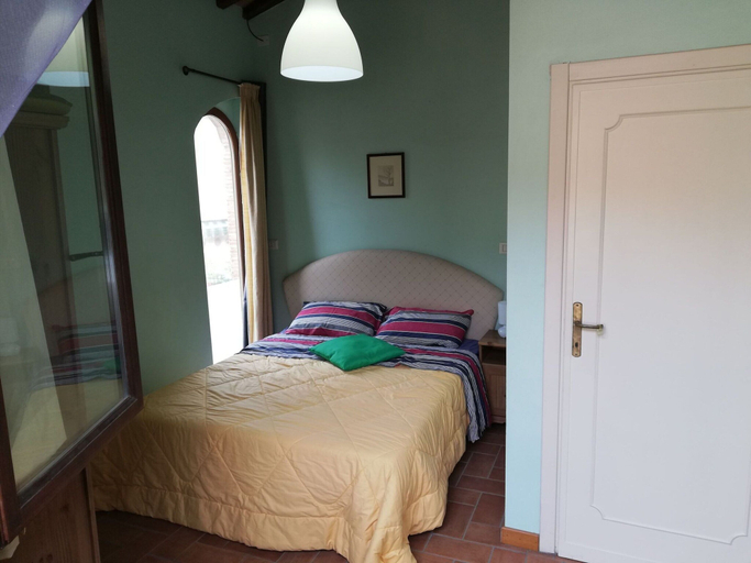 Others 3, Rustic House in Tuscany With Shared Pool, Pisa