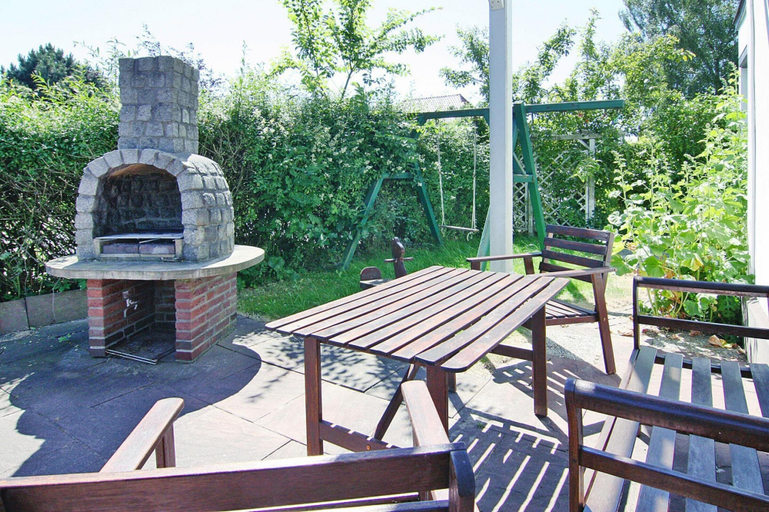 Property amenity 5, A Holiday Home in Busum With a Barbecue, Dithmarschen