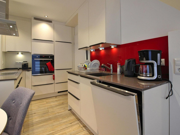 Private kitchen 5, Doppelhaushaelfte, St. Peter-ording, Nordfriesland