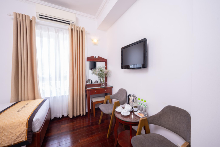 Bedroom 13