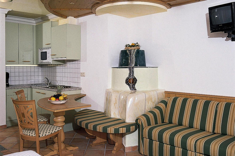 Private kitchen 5, Apartment in St. Anton am Arlberg With Balcony, Landeck