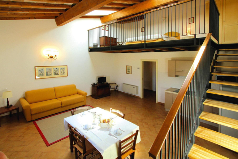 Dining 3, Piombino Apartment With Terrace, Livorno