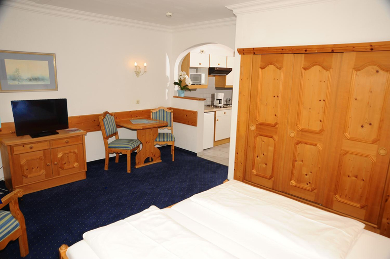 Bedroom, All Inclusive - Marco Polo Alpina Familien- & Sporthotel, Zell am See