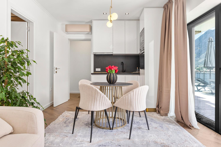 Others 4, Dekaderon Lux Apartments