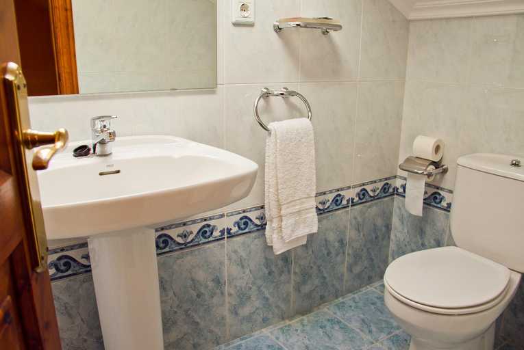 Bathroom 2, Haras Aritza, Cantabria