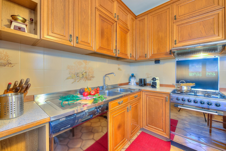 Others 2, Cedar House Villa Few Minutes From Lake, Varese