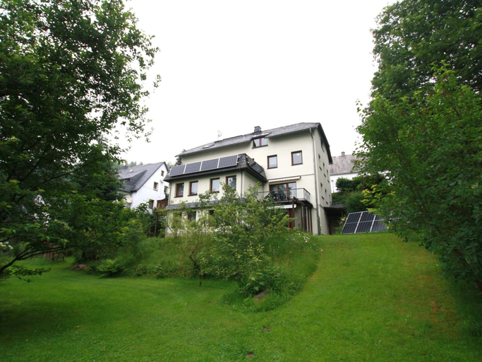 Primary image
