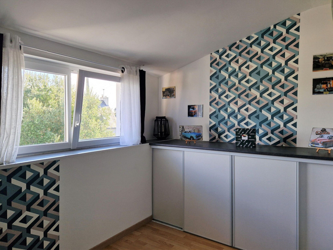 Private kitchen 5, Holiday House With Private Pool in a Shared Property, Finistère