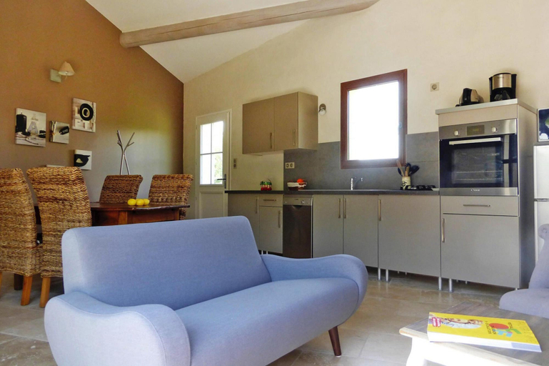 Private kitchen 4, Relaxing Home Near Pool in Malaucene, Vaucluse