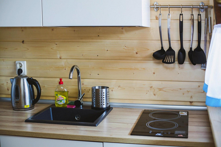 Private kitchen 5, Bungalow by Wiselka Lake & Baltic Beach, Kamień
