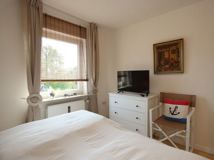 Bedroom 4, House in Dornumersiel Near Sandy Beach, Aurich