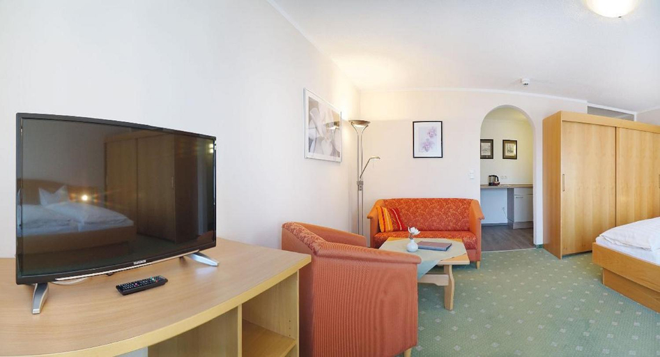 Bedroom 2, Im Gewolbe, Passau