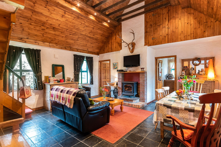 Room 5, 2 Bedroomed Cottage Steps From Kenmare Town