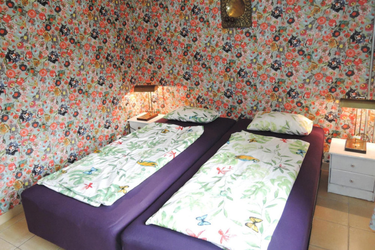 Room 2, Holiday Home in Nowe Warpno Jagoda, Police