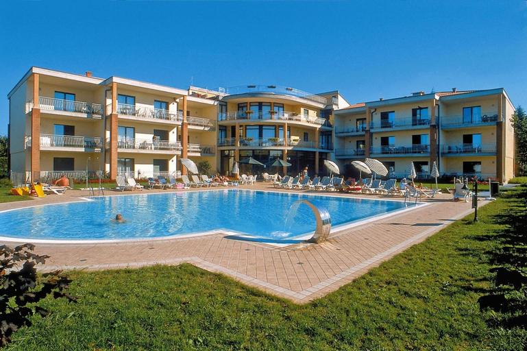 Pool 4, Residence Nettuno at Peschiera, Verona