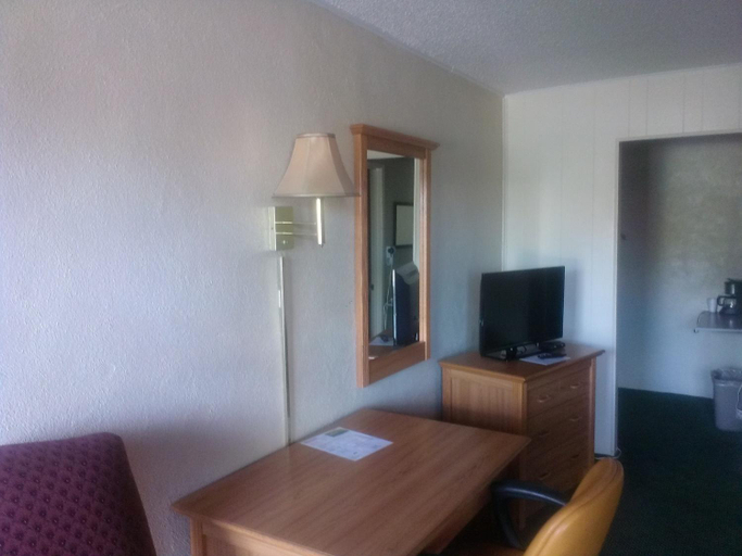 Others 3, Heritage House Motel, Yavapai