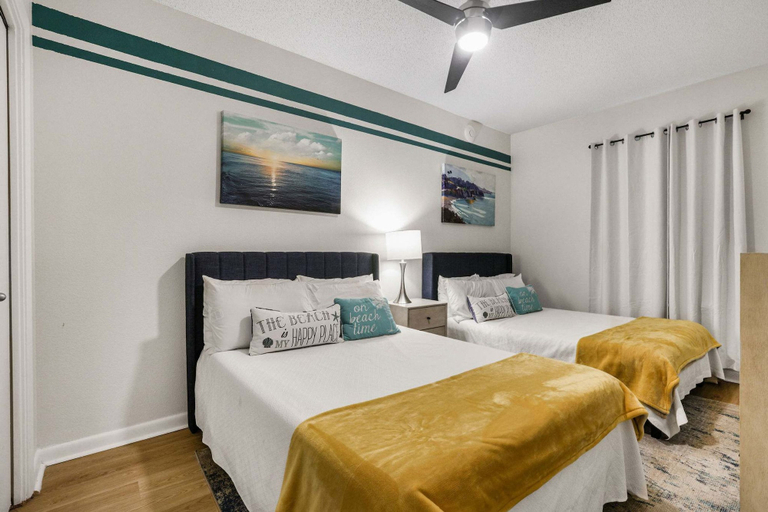 Room 5, Phoenix 8 8904- Sand Shells Sun Can Rent at 18 3 Bedrooms 2 Baths, Baldwin