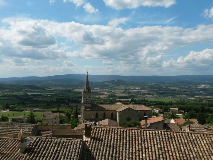 View from property 4, Holiday Home in Pertuis With Private Pool, Vaucluse