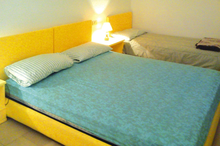 Room 2, Apartment in Palau Near Surfing Paradise, Olbia-Tempio