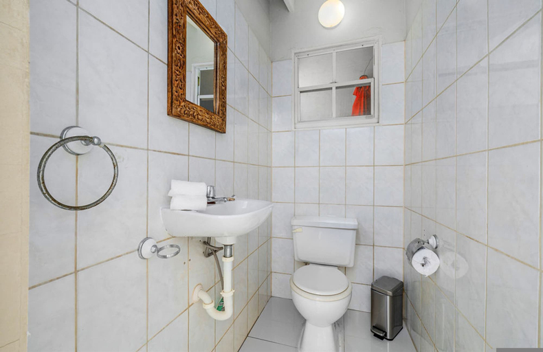 Bathroom 4, Island Escape Lrg Private Backyard Pool Patio