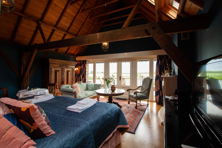 Bedroom 15