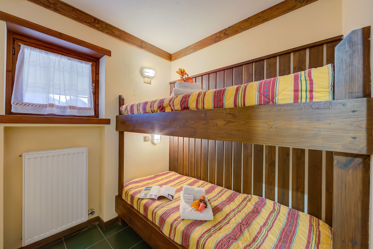 Room 3, Grange Hike Ski - 8C Sestriere, Torino