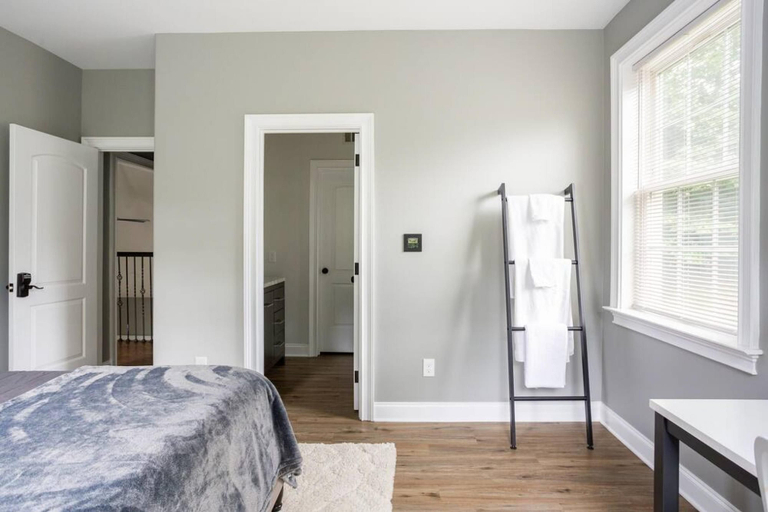 Room 2, Pike Creek Palace 6 Bedrooms With 5 King Beds, New Castle