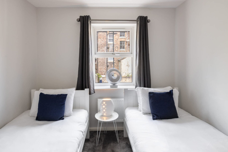 Room 3, Host Stay Shipwright Lodge, North Yorkshire