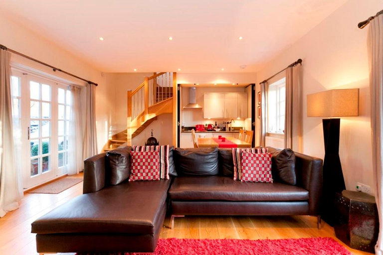 Others 5, Dbs Serviced Apartments, Leicestershire