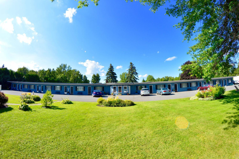 Others 3, Skaneateles Inn on 20, Cayuga