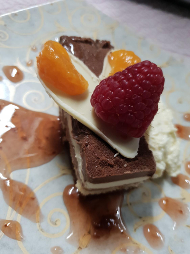 Food & Drinks 5, Chateau La Tour Du Roy, Aisne