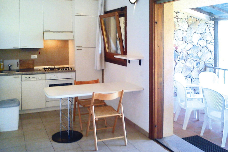 Private kitchen 2, Terraced House in Sardinia Near Surf Paradise, Olbia-Tempio
